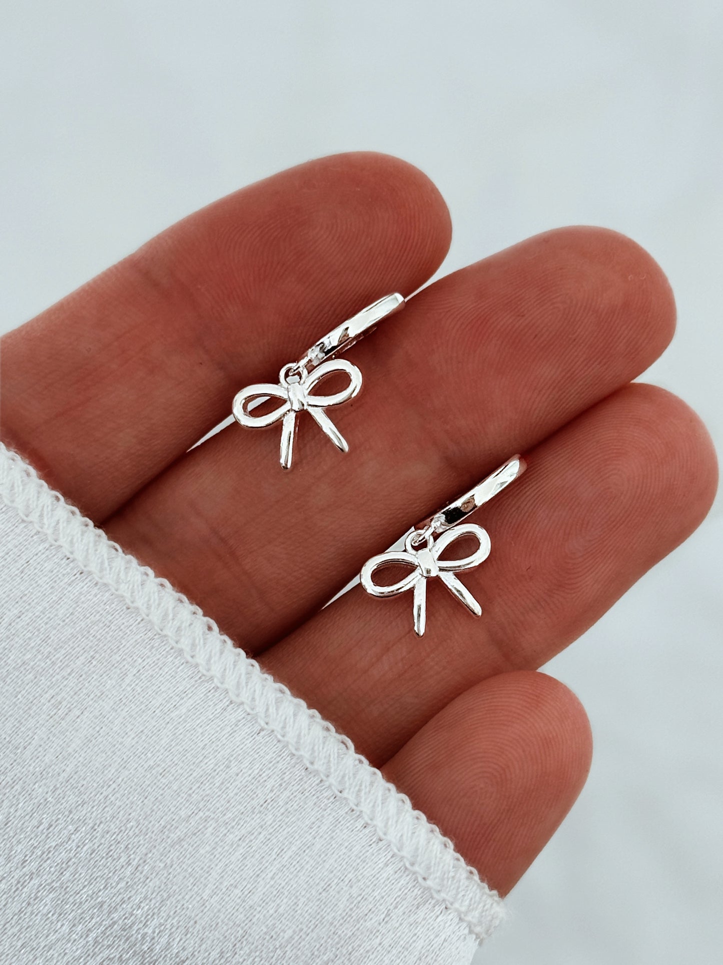 Silver925 earrings- BOW